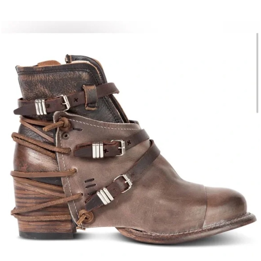 Freebird By Steven Crue Leather Ankle Boots in Grey Multi